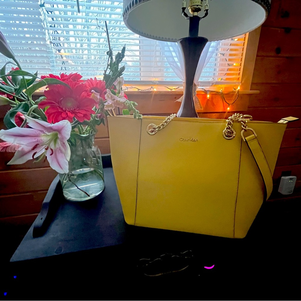 Calvin Klein Hayden Saffiano Leather Tote - Large